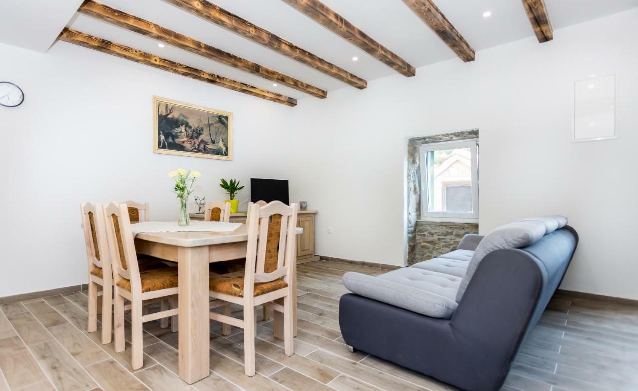 Apartmani Rebac Gata Bagian luar foto
